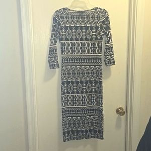 Quarter sleeve tribal sm body fitting dress